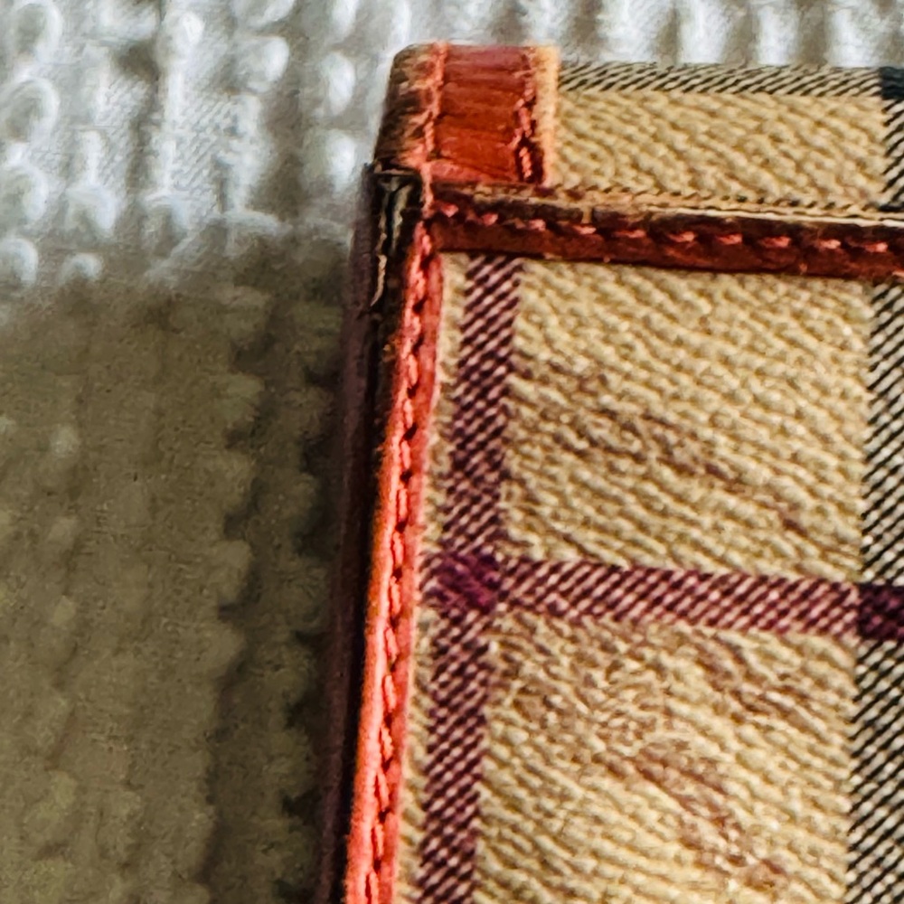 Burberry Checkered Tan and Orange Wallet - Picture 2 of 9